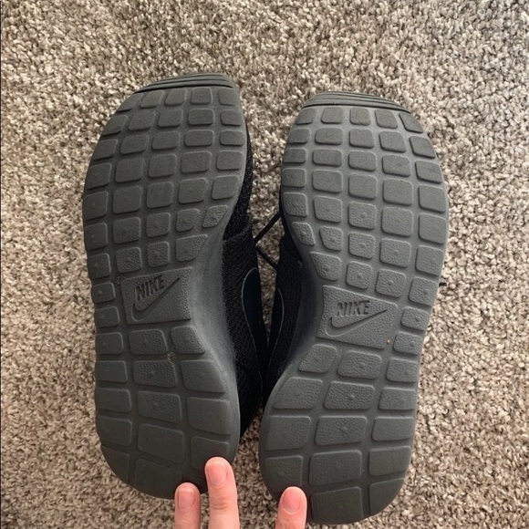 Nike Roches - Picture 3 of 3